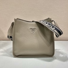 프라다 PRADA 사피아노 가죽 숄더 백