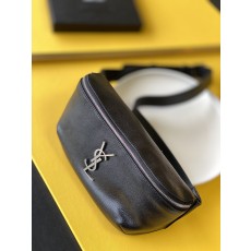 세인트로랑 YSL 클래식 모노그램 벨트 백